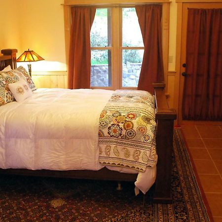 Sierra Trails Inn Mariposa Bagian luar foto