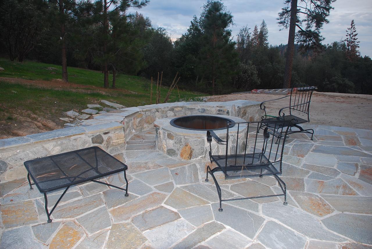 Sierra Trails Inn Mariposa Bagian luar foto