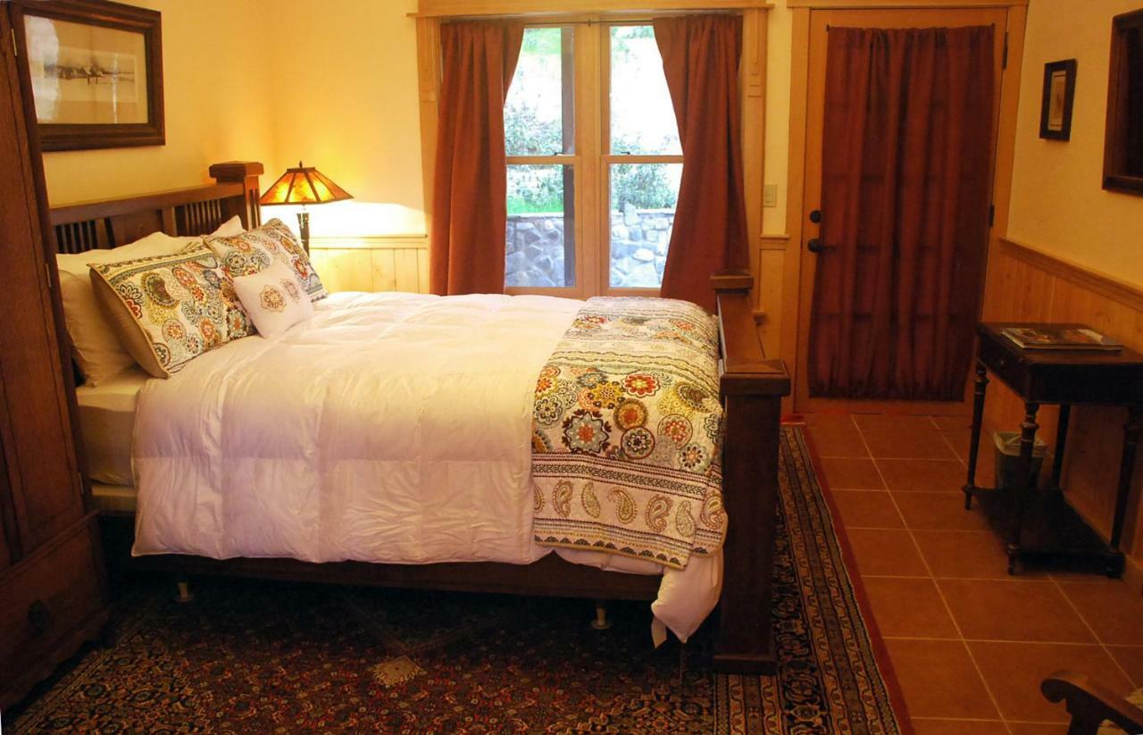 Sierra Trails Inn Mariposa Bagian luar foto